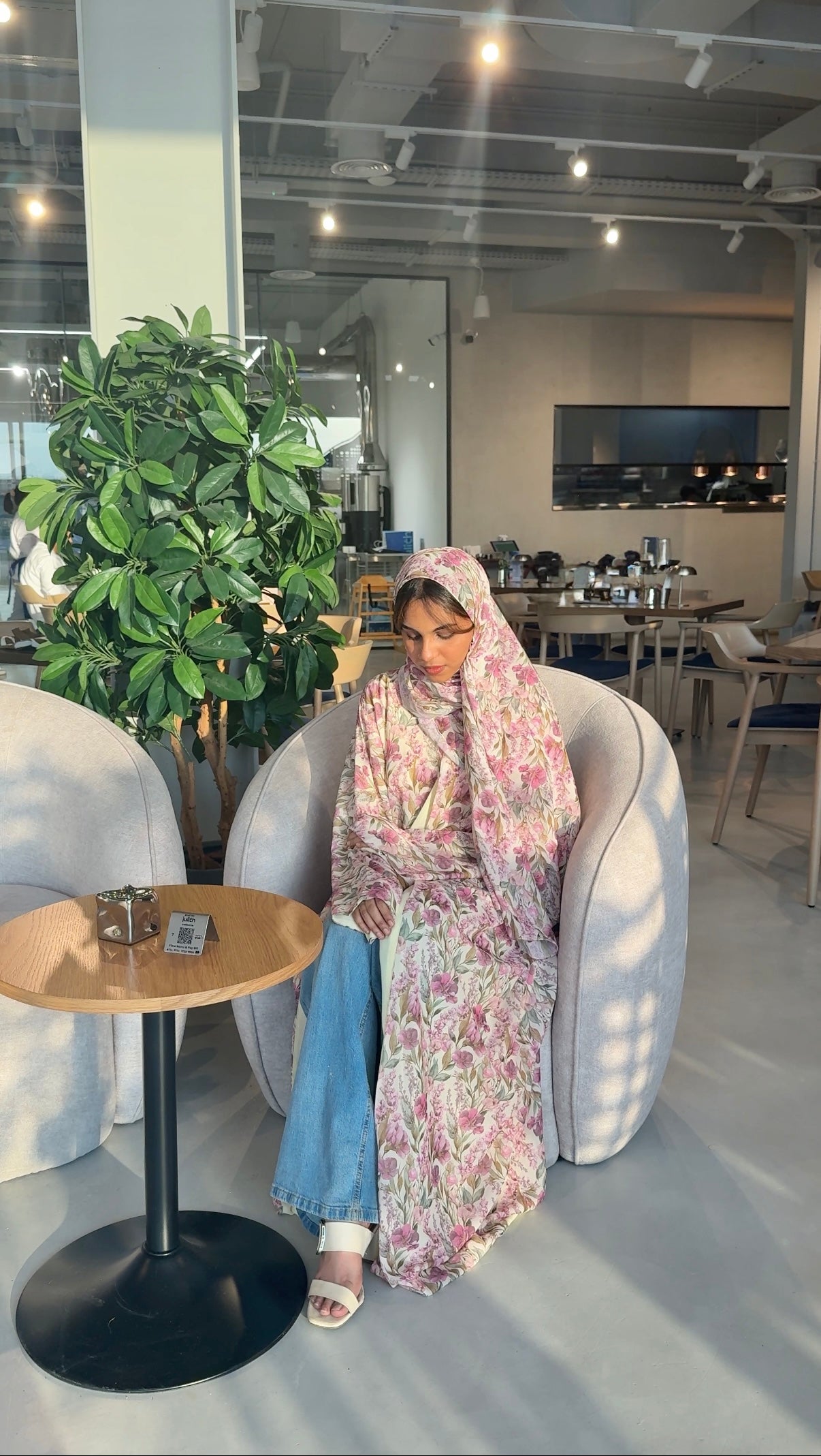 Floral Print Open Abaya with Matching Scarf